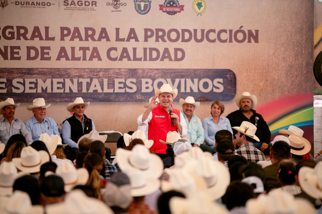 Esteban Villegas impulsa proyecto para fortalecer la ganadería y la exportación de carne desde Durango
