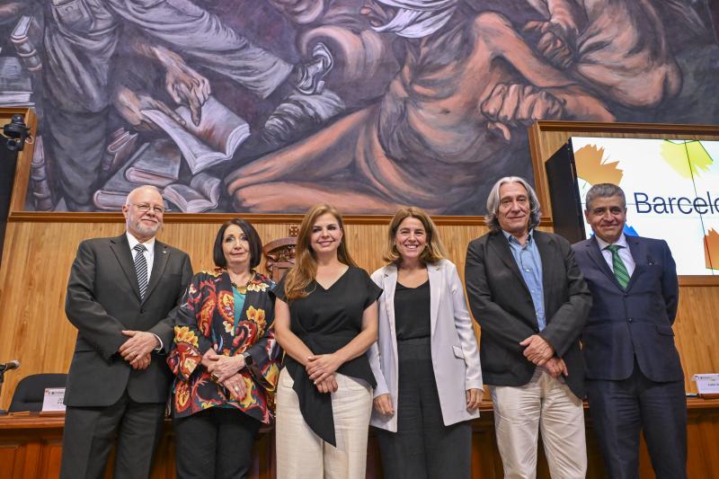 FIL Guadalajara 2025: Barcelona, las letras y “las flores”