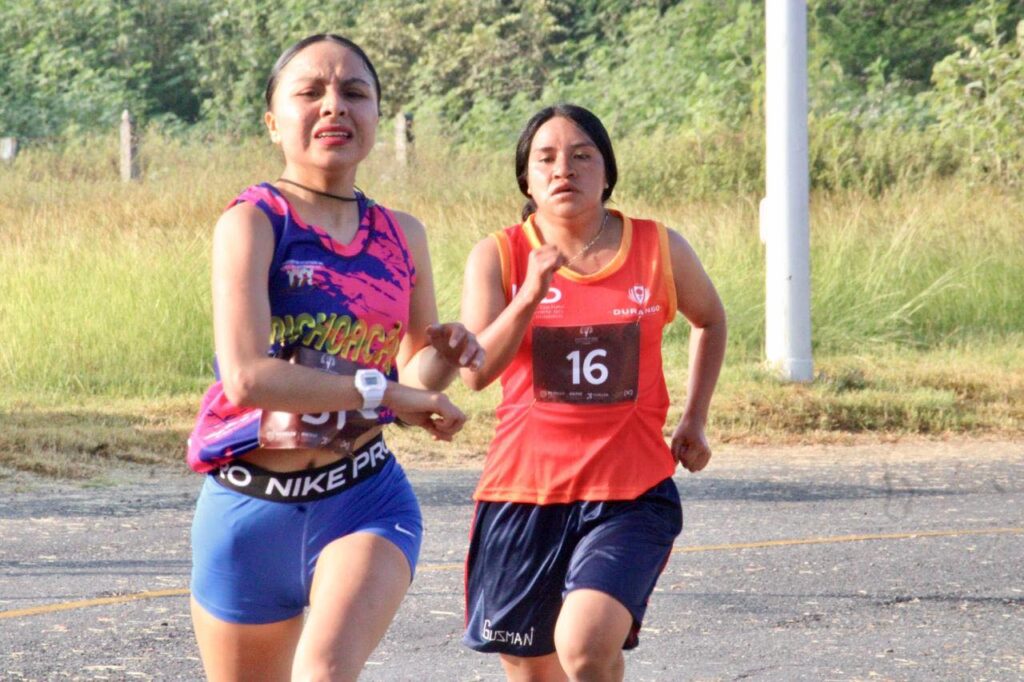 Duranguenses destacan en el Encuentro Nacional Deportivo Indígena 2025