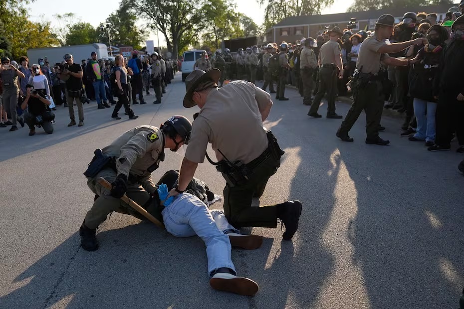 Operación “Midway Blitz” en Chicago deja más de mil migrantes detenidos