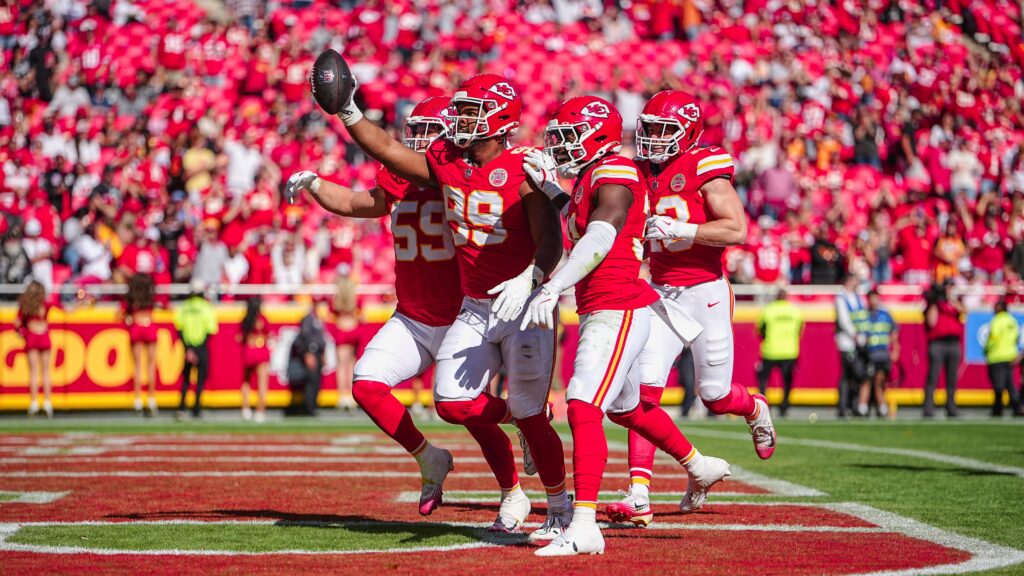 Victoria contundente de los Chiefs sobre los Raiders