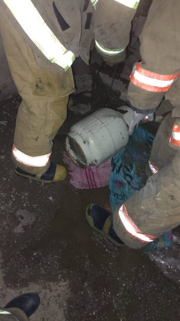 Boiler provoca flamazo durante cambio de gas en vivienda de la Almanceña