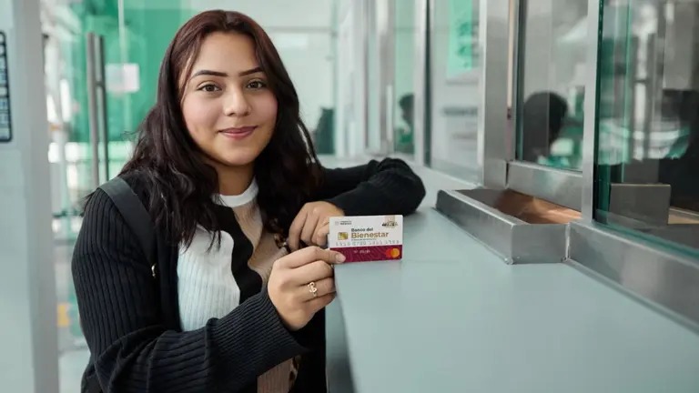 Beca Rita Cetina 2025: Calendario de pagos de octubre y montos por estudiante