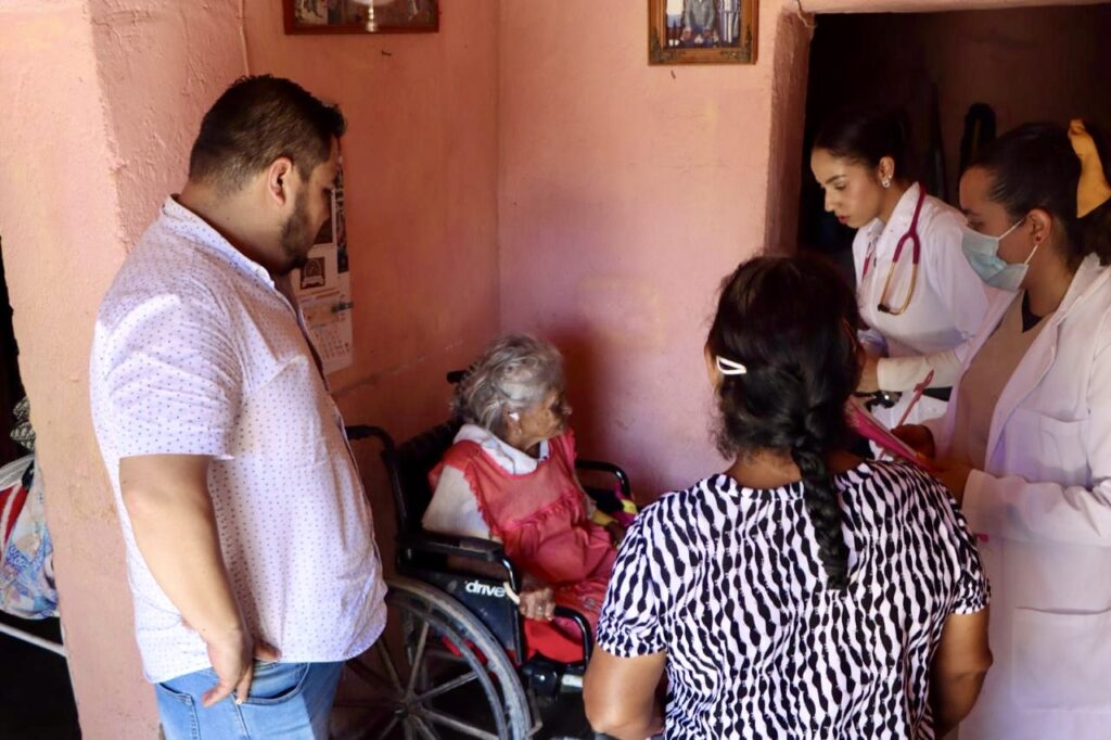 El programa “Médico en Casa” del Gobierno Municipal llega a Calixto Contreras
