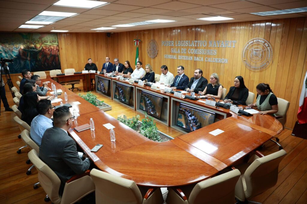 Gobierno de Nayarit entrega el Paquete Económico 2026 al Congreso del Estado