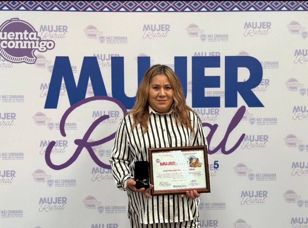 Reconocen a emprendedora parralense en el evento “Mujer Rural 2025”