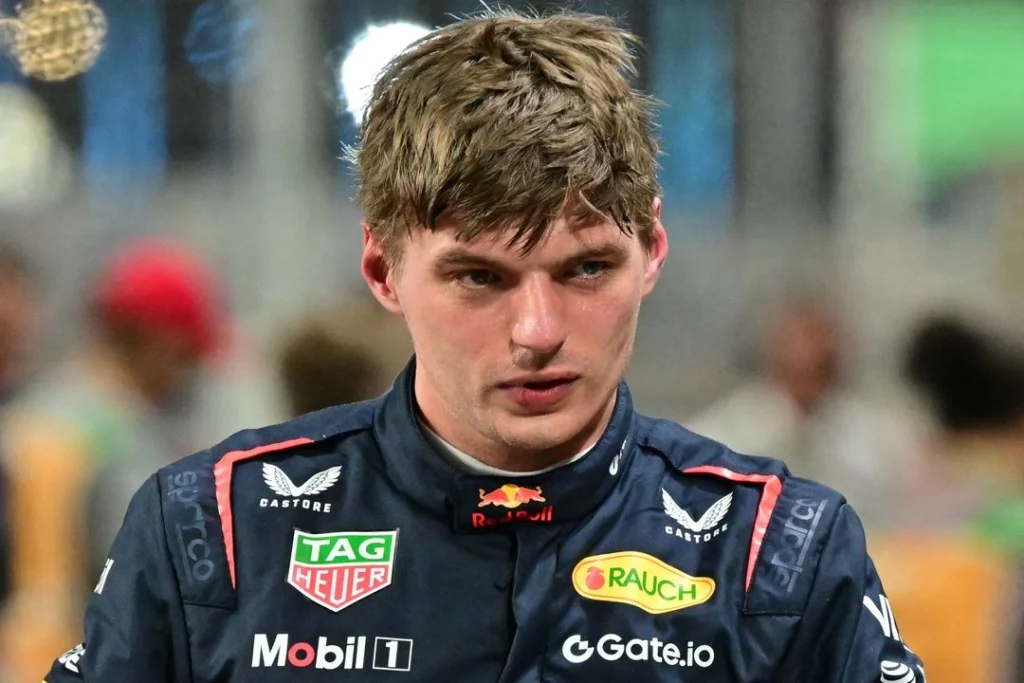 Verstappen descarta salida a Mercedes y prevé desafíos con nuevas regulaciones