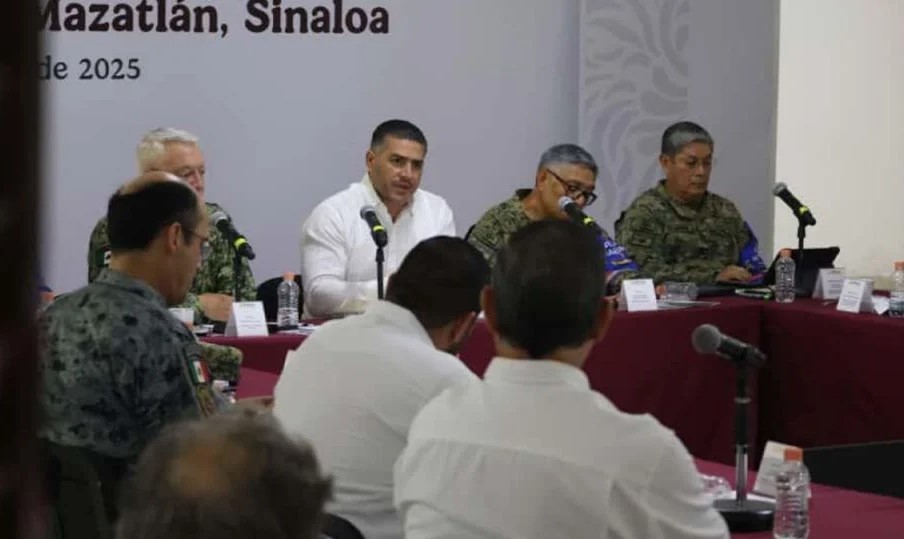 García Harfuch anuncia 1,800 detenidos en Mazatlán
