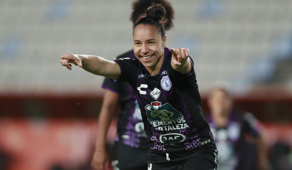 Charlyn Corral: A un paso de hacer historia en la Liga MX Femenil