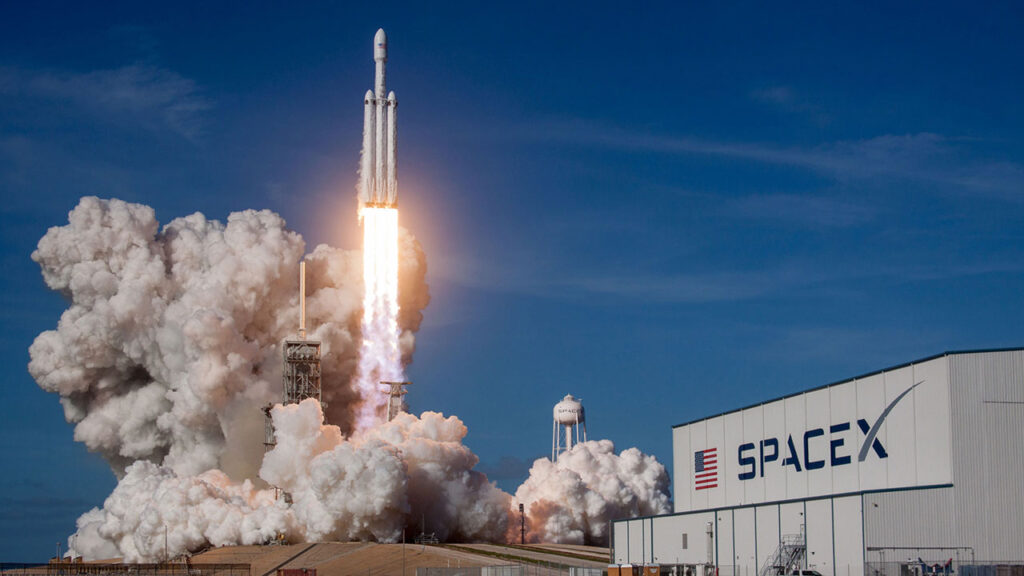 NASA reabre licitación para módulo lunar debido a retrasos de SpaceX