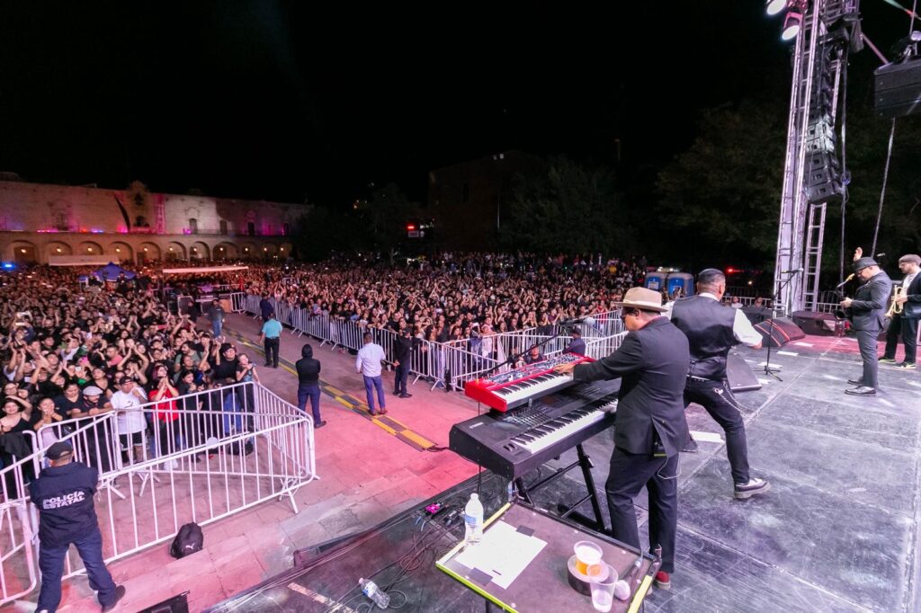 Inspector pone a bailar Durango en el Festival Revueltas 2025