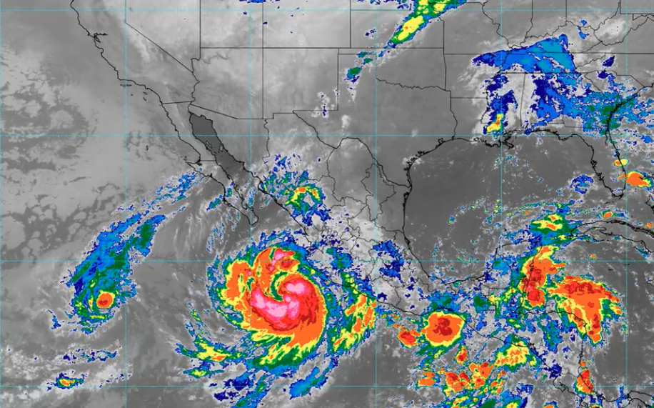 Oleaje de hasta 6 metros en playas de Jalisco ante los efectos del huracán “Priscilla”