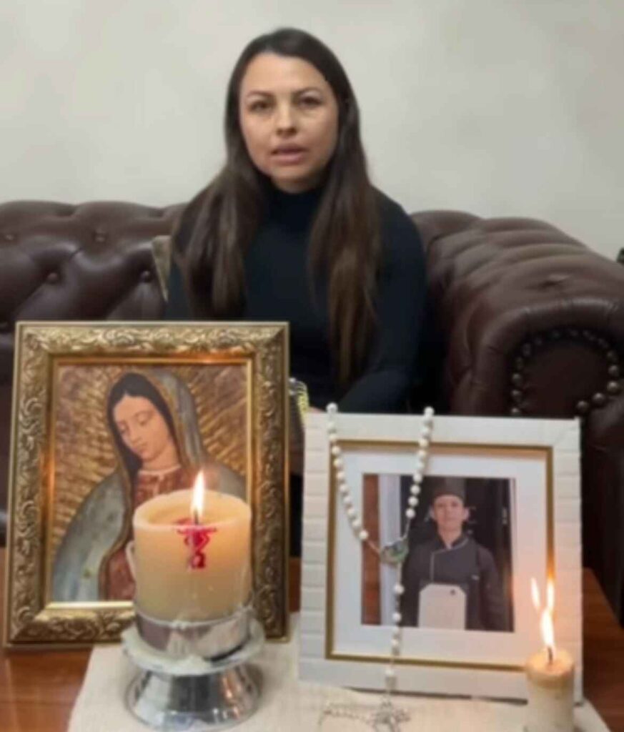 Madre de Carlos Emilio pide apoyo a autoridades federales y estatales para agilizar la búsqueda de su hijo