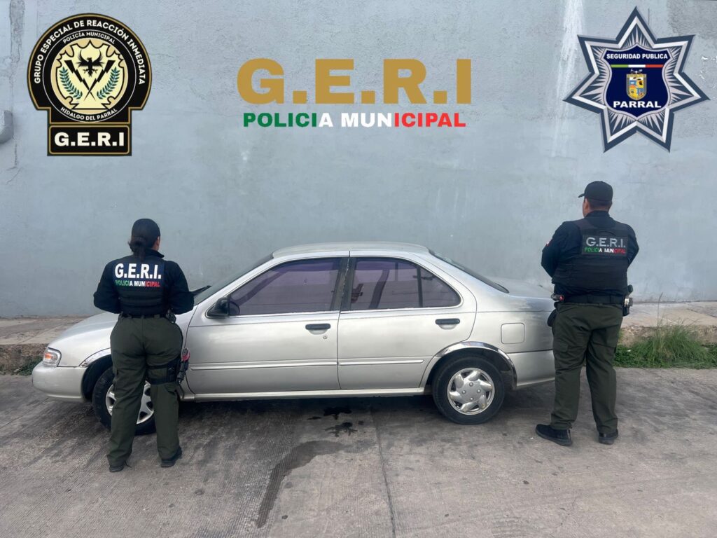 Recupera la DSPM vehículo con reporte de robo en la colonia Centro