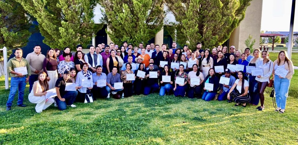 Clausuran el programa «Profesionalizando Durango al Mundo» en Guadalupe Victoria