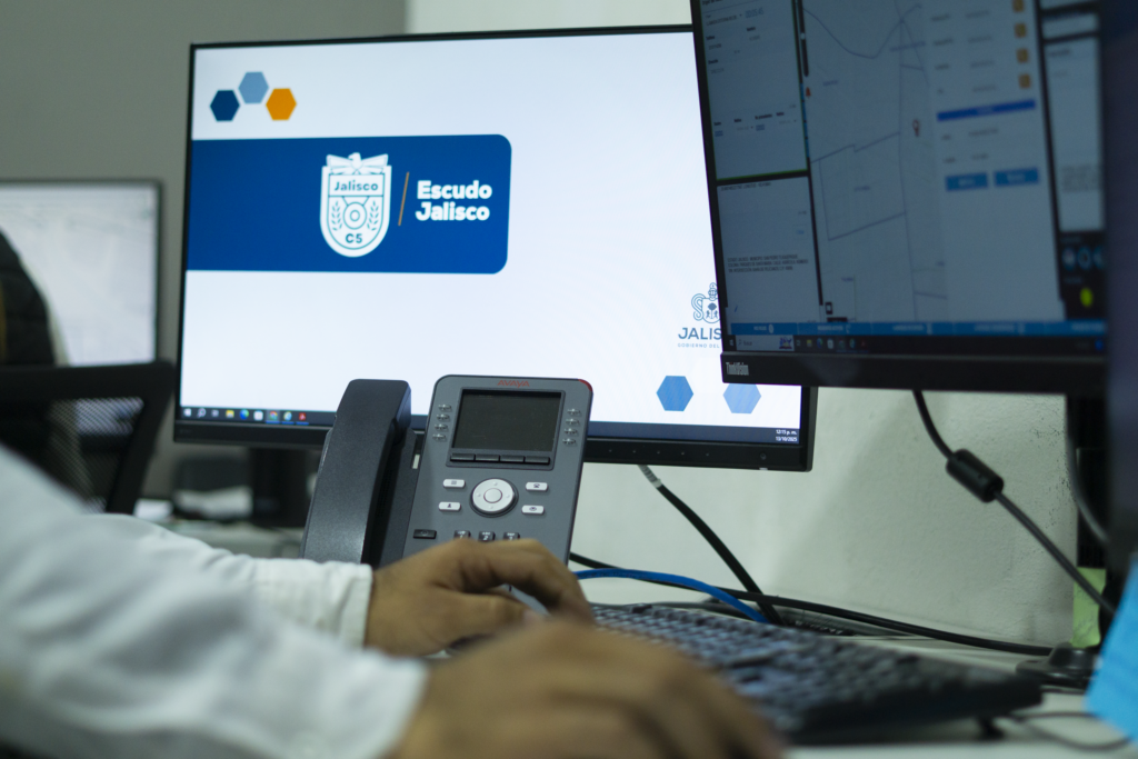 Refuerzan atención ciudadana con capacitación especializada a nuevos operadores del 911 en Jalisco