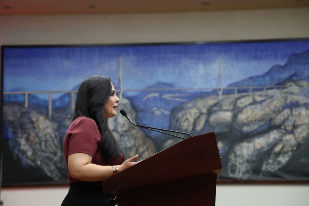 Proponen inscribir “Escuela Normal Rural J. Guadalupe Aguilera” en el muro de Honor del Congreso