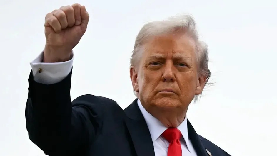 Trump considera sustituir el T-MEC por acuerdos bilaterales con México y Canadá