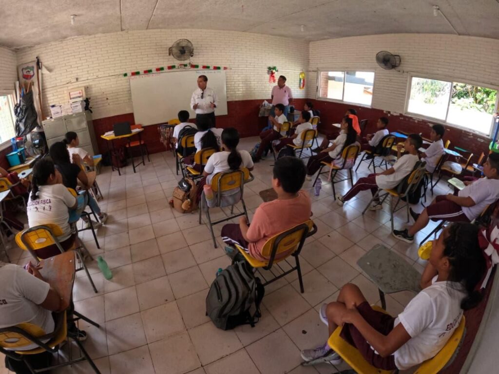 Regreso seguro a clases en varios estados tras inundaciones