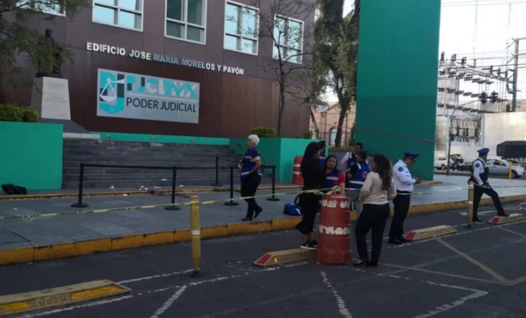 Balean a abogado afuera del Poder Judicial de la CDMX; hay un detenido