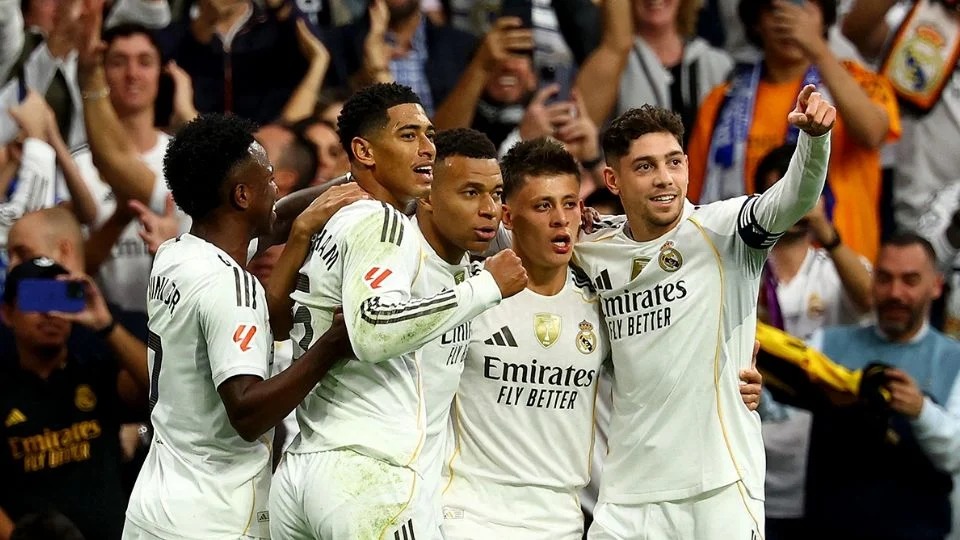 Real Madrid derrota al Barcelona y amplía su ventaja en LaLiga