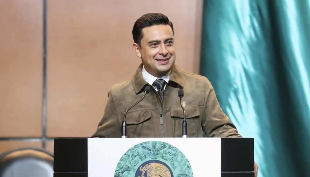 Reforma a Ley de Amparo: Gerardo Villarreal se suma a Sheinbaum y pide eliminar retroactividad