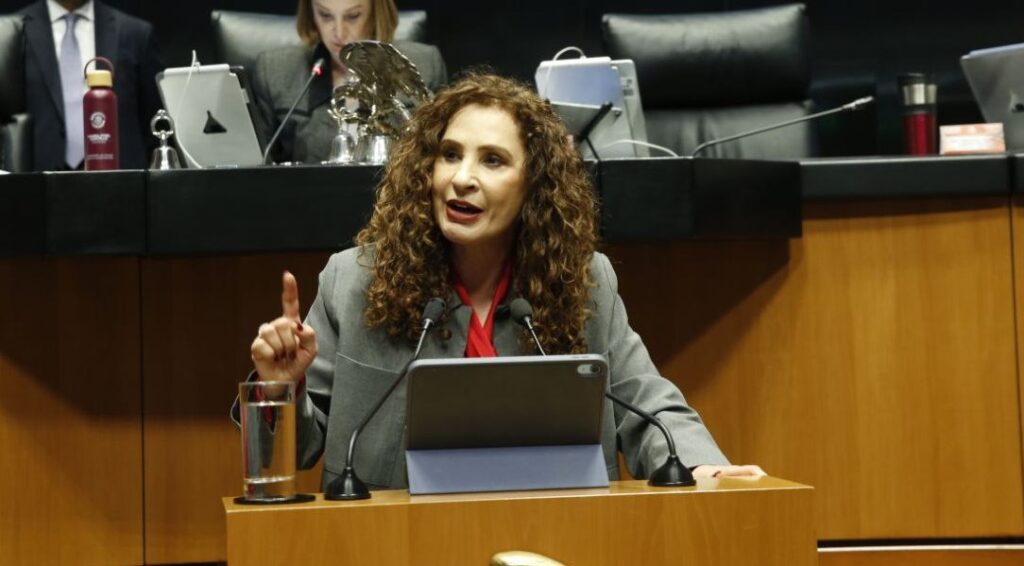 “La Marina es de México, no es la policía del cártel de Morena”: Gina Campuzano
