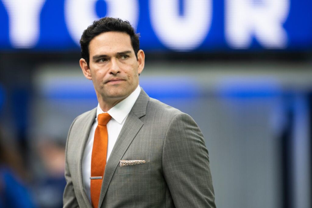 Exquarterback de la NFL es arrestado en hospital y enfrenta cargos por agresiones