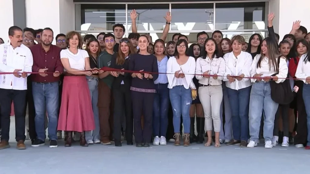Sheinbaum inaugura nueva Universidad Rosario Castellanos con 4 mil alumnos a distancia