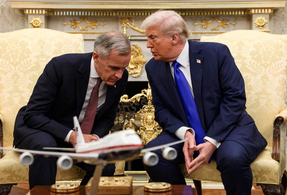 Trump congela diálogo con Mark Carney tras polémica campaña canadiense contra aranceles