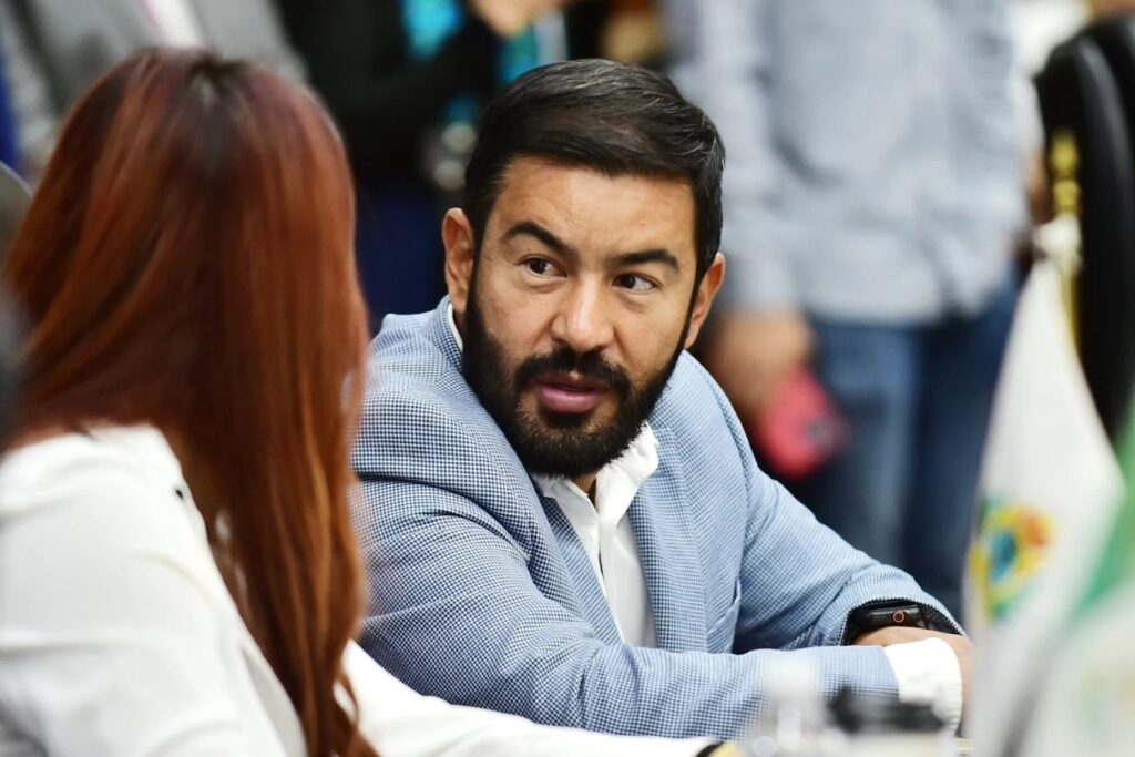 Diputados de Morena viajan a CDMX para gestionar recursos federales 2026 para Durango