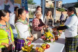 Beatriz Estrada lleva salud y esperanza a comunidades de Del Nayar