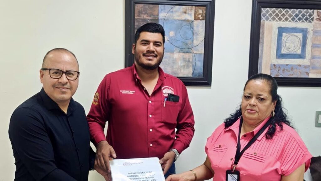 Presidente Municipal entrega ante el Congreso del Estado la Iniciativa de Ley de Ingresos y Presupuesto de Egresos 2026