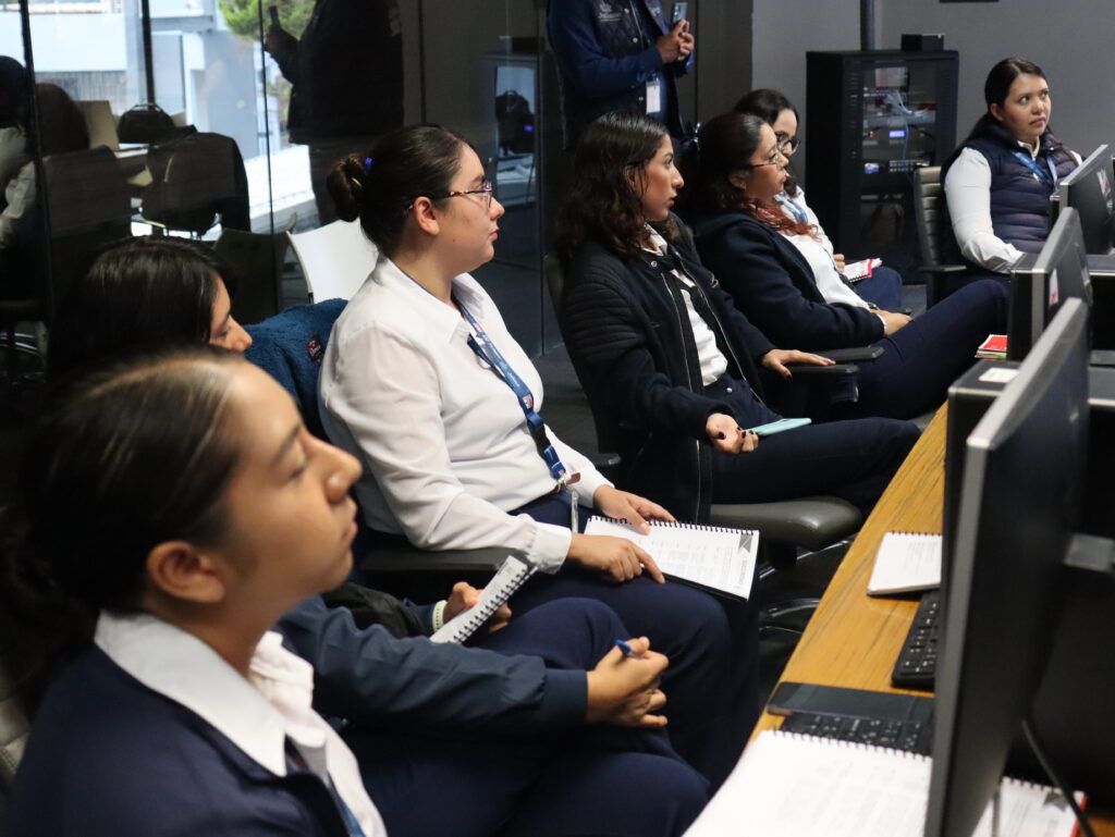 Capacita C5 Escudo Jalisco a operadores del 911 para mejorar la atención ciudadana