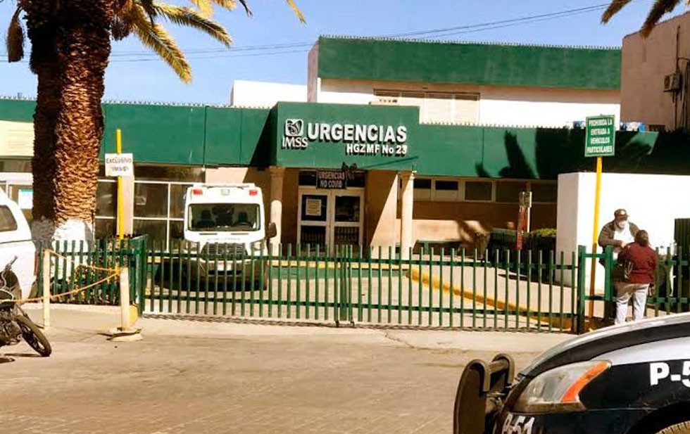 Investigan presunta negligencia médica tras muerte de mujer en clínica del IMSS en Parral