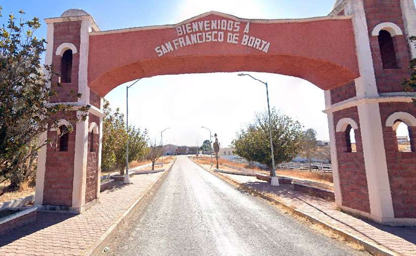 Reportan enfrentamiento armado en la sierra; habría casas y vehículos incendiados