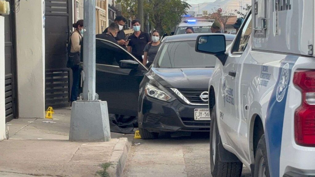 Ejecutan a hombre y hieren a mujer en Chihuahua