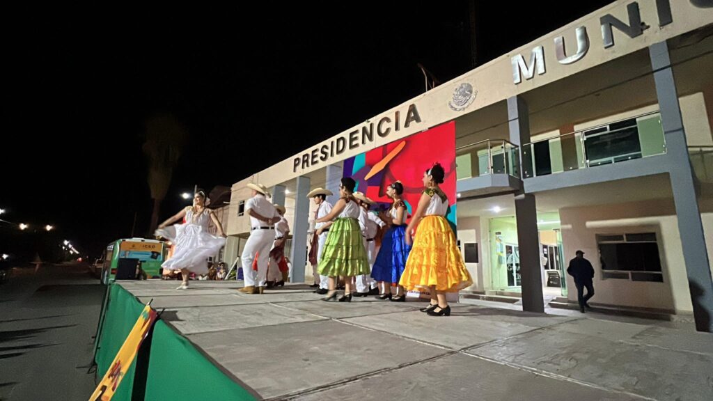 Guadalupe Victoria vive una noche de alegría y talento con el Festival Revueltas