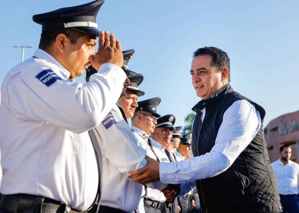 Se entregarán incentivos económicos a policías y se les renovara uniforme cada seis meses: Toño Ochoa