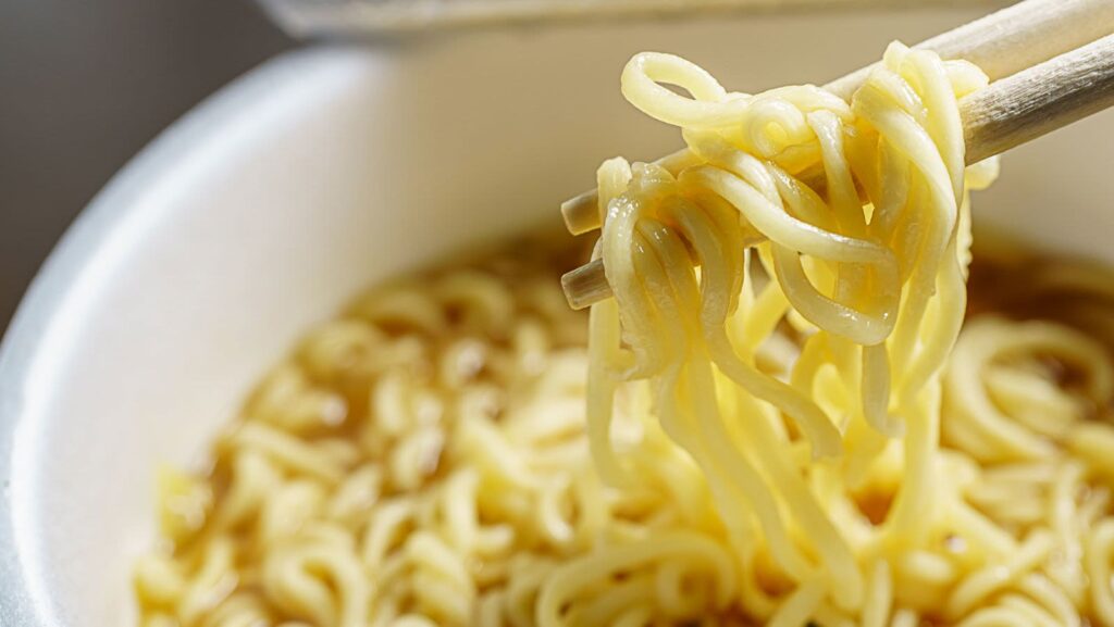 El consumo de fideos instantáneos y sus implicancias en la salud