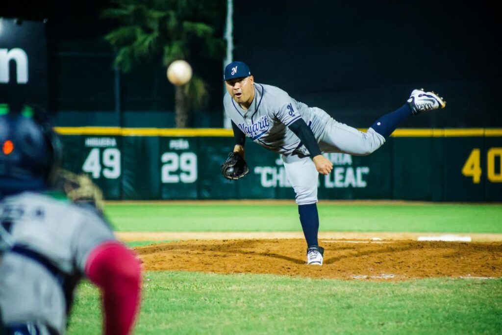 Jaguares derrotó 9-3 a tomateros en casa llena