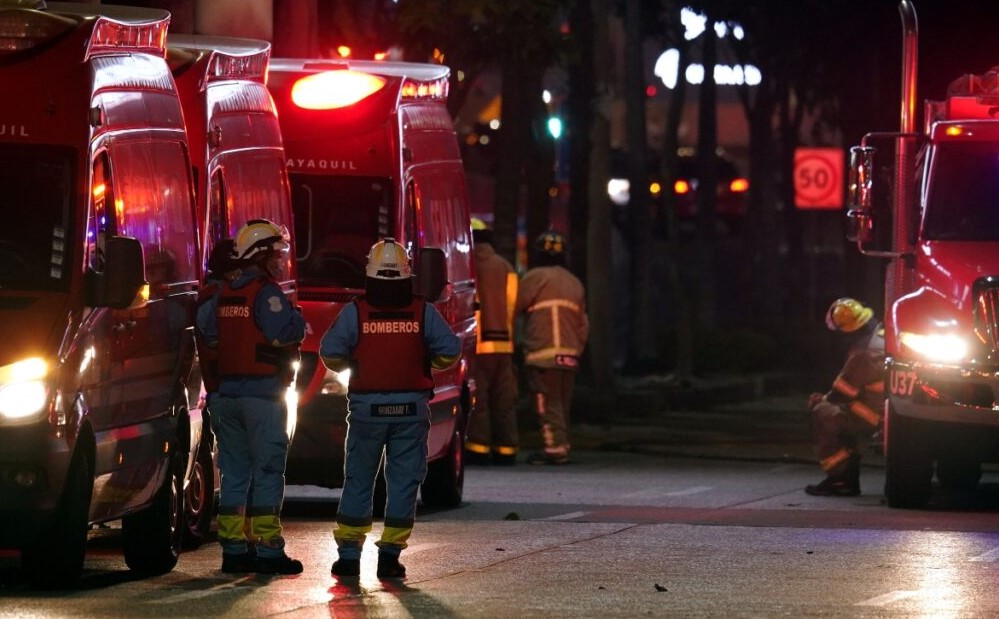 Fiscalía de Ecuador investiga explosión de vehículo que deja un muerto y 30 Heridos