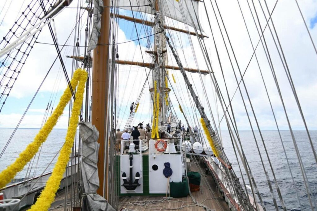 Buque Escuela “Cuauhtémoc” zarpa de Nueva York tras concluir reparaciones por accidente