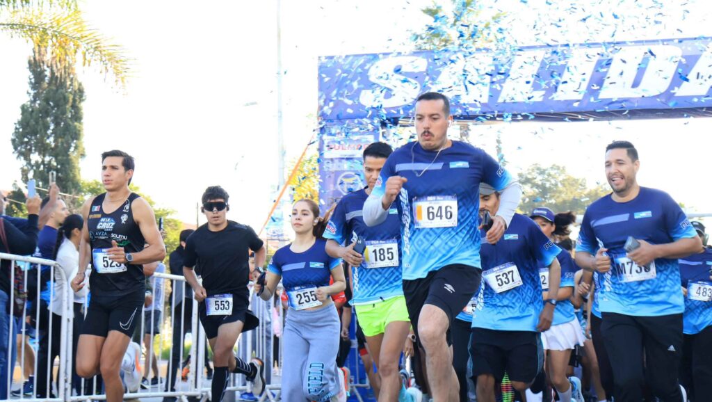 Más de 800 corredores llenaron de energía las calles de Durango en la 12ª edición de la Carrera “El Maquío”