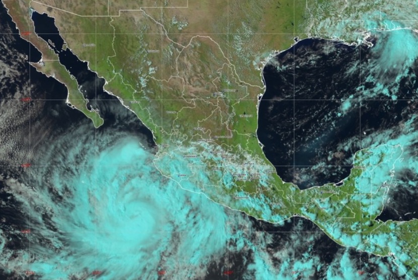Priscilla se convierte en huracán frente a costas del Pacífico; alertan por lluvias torrenciales