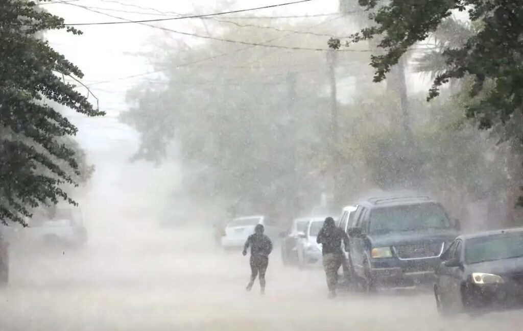 SMN prevé formación de torbellinos o tornados para estos estados el viernes y sábado