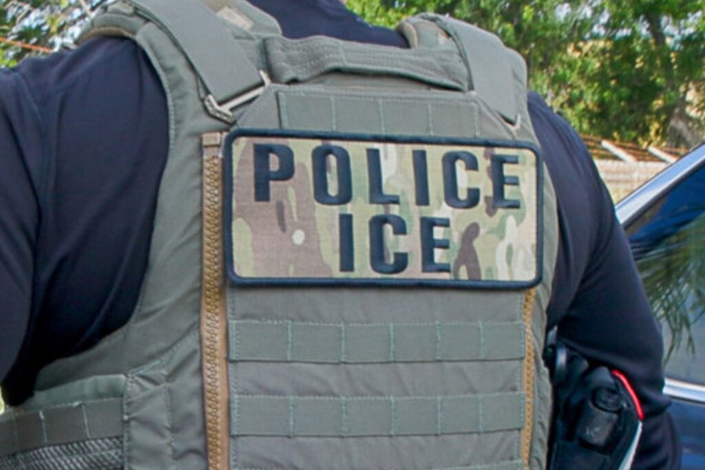 EU denuncia que cárteles ofrecen 10 mil dólares por matar a agentes de ICE