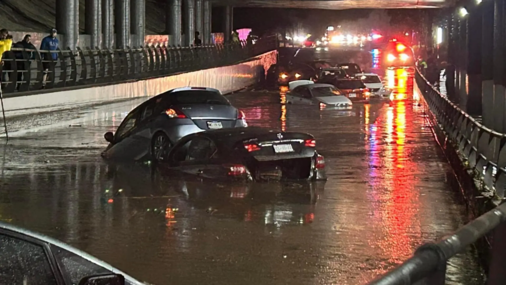 Así puedes hacer válida tu póliza de seguro si tu auto fue afectado por las lluvias