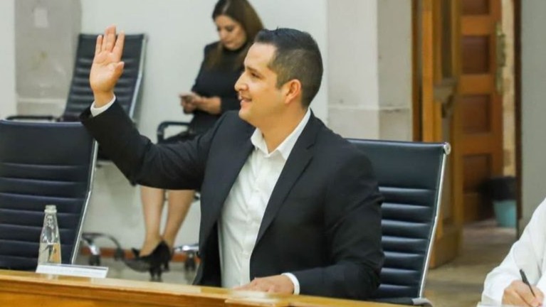 César Salas toma protesta ante cargos de Seguridad Pública Estatal y Nacional