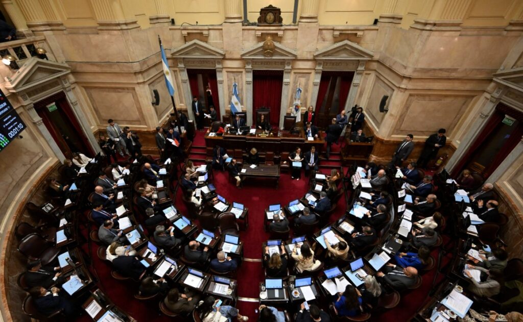 Congreso argentino revoca vetos presidenciales y asegura fondos para educación y salud